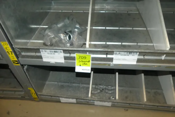Konvolut Sanitär & Installation, Zubehör, divers Umfang: 2x Fachinhalt, ohne Kiste